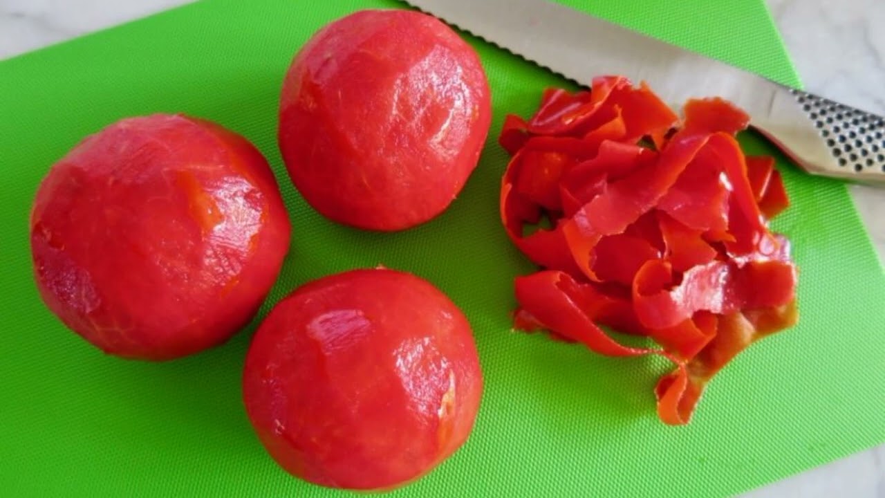 Layered cake with tomatoes
