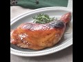 大きな骨付き肉をガブリと食べたい！　クリスマスにぴったりのローストチキン ｜ moguna[モグナ]