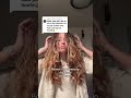 Als je je bananenclip voor genoeg zet, heb je crazy volume de dag erna #bonnet #krullen #curlygirl
