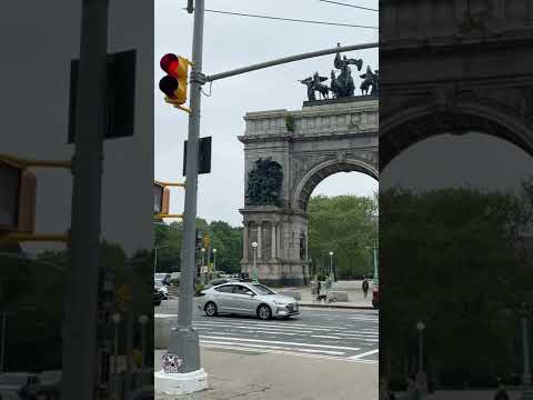 Newyorkbrooklyngrand Army Plaza Newyorkbrooklyngrand Army Plaza