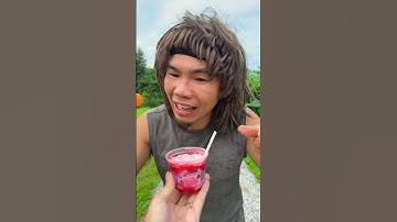 thử thách không cười với chiếc cốc đầy kẹo mút hấp dẫn đã lấy đi biết bao nụ cười của bạn#shorts