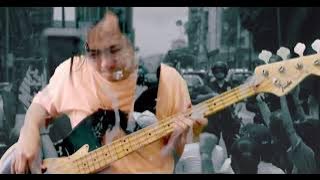 Killing in the name of MGK and Travis Barker with a bass