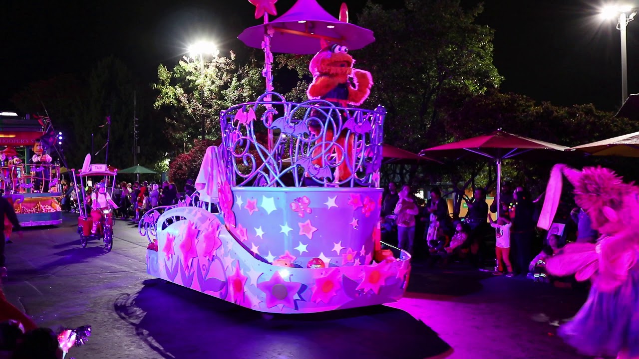 Sesame Place Halloween Parade 2019 (2) YouTube