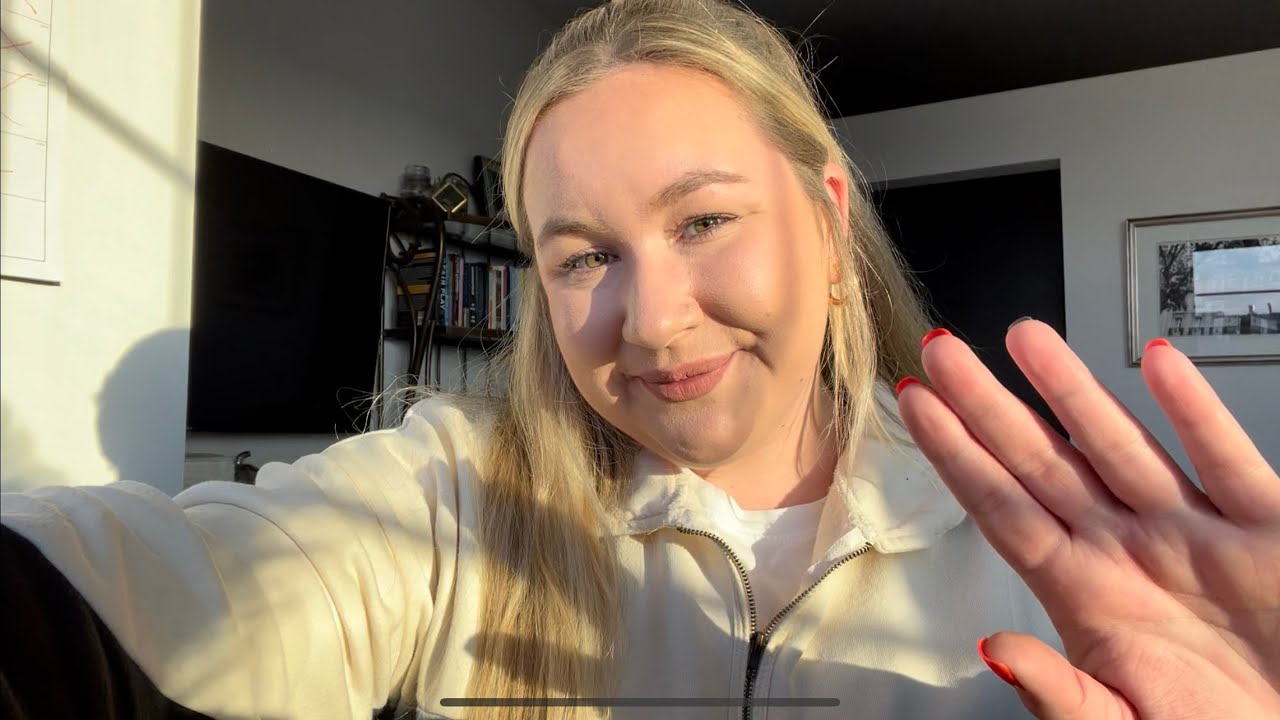 ASMR for when you’re having a bad day￼⛅️(positive affirmations, face touching, etc!)