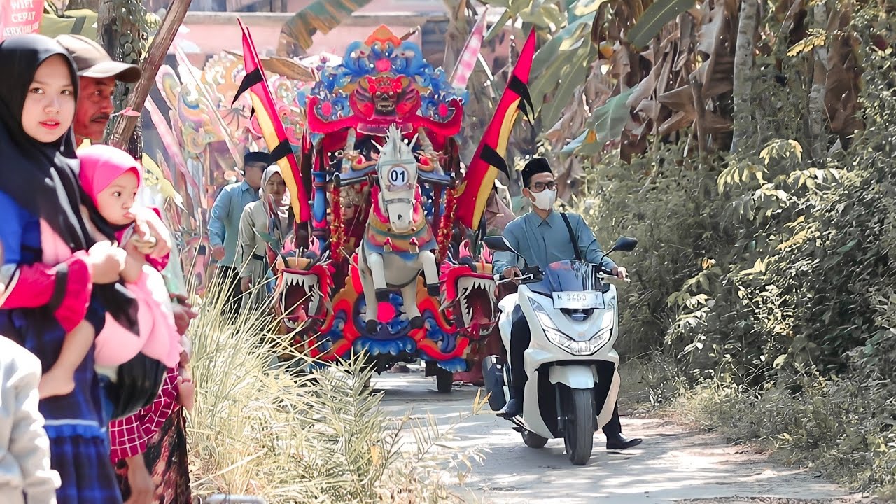 Pawai karnafal MIFTAHUL FALAH Nongpote prgaan daya sumenep madura