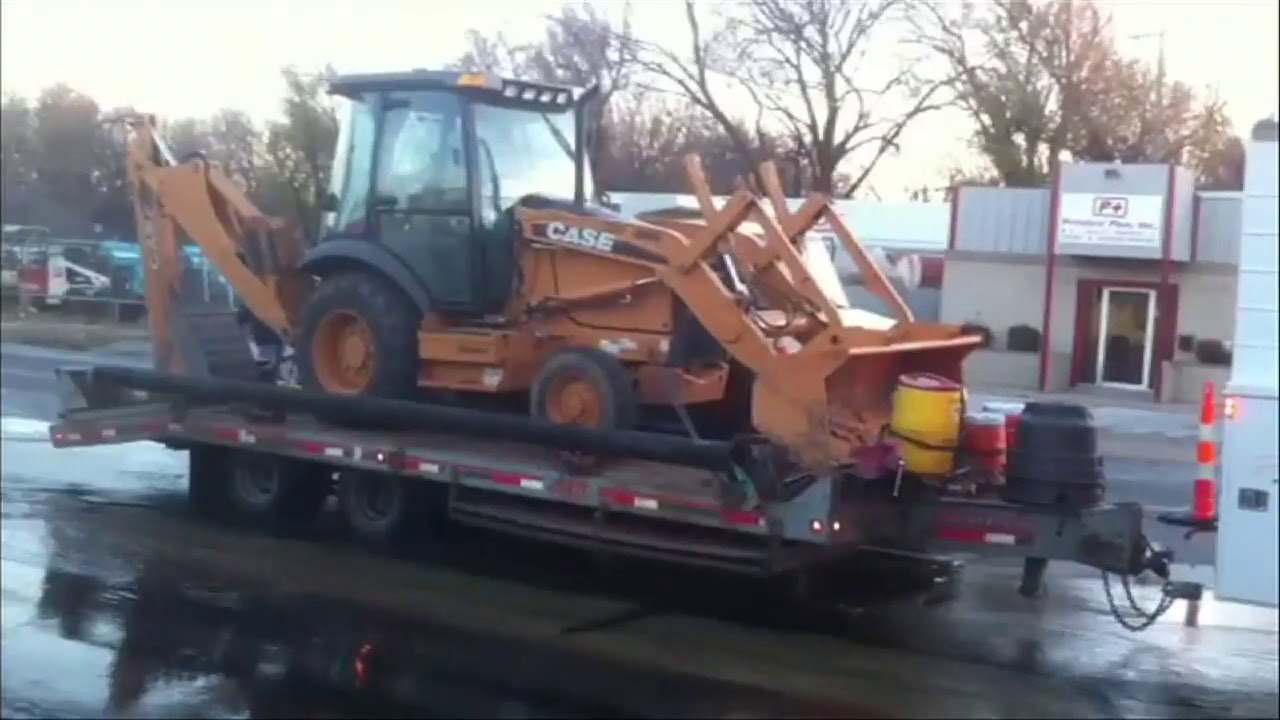 Water line break slows traffic in OKC (20101202) YouTube