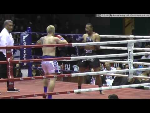 Phil Loney (Academy of Combat ) VS Akhee Lam Sam, Thai Boxing, Fight Sports Night 2