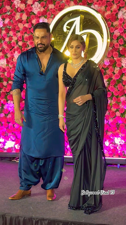 Shefali Zariwala With Husband At #artisingh Sangeet Nights ❤️ #shefalijariwala #viral #shorts
