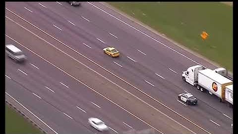 Smashy Road in REAL LIFE!!! 🚙 🚓