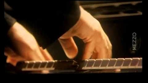 Beethoven Sonata N° 21 'Waldstein'   Daniel Barenboim