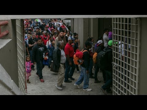 LE PODRÍAN DEBER MILLONES DE DÓLARES A MEXICANOS DEPORTADOS: MARTÍN UNZUETA censuration definition