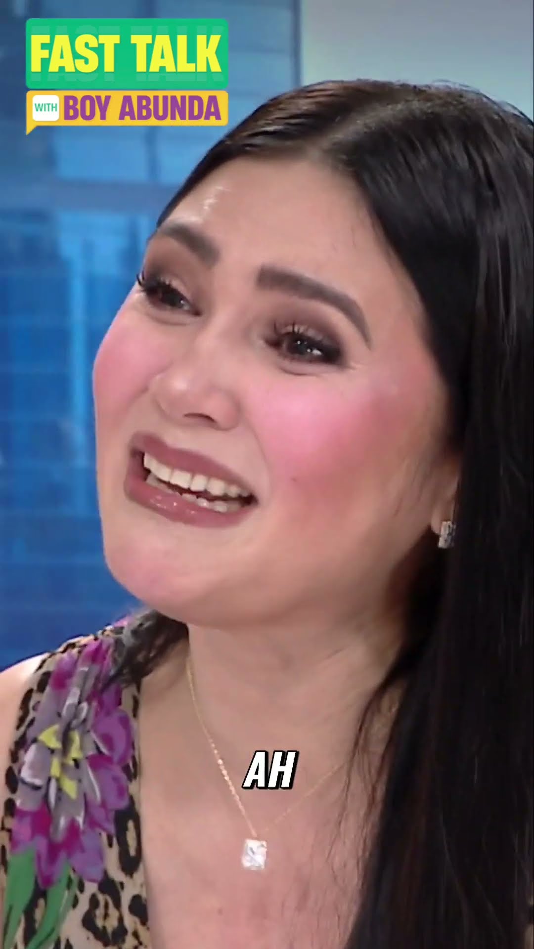 Ligawin daw noon si Vina Morales! #shorts | Fast Talk With Boy Abunda