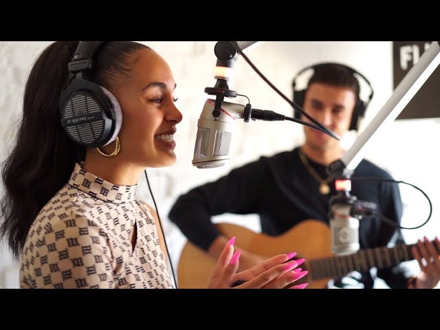 Jorja Smith - "Be Honest" live @FluxFM