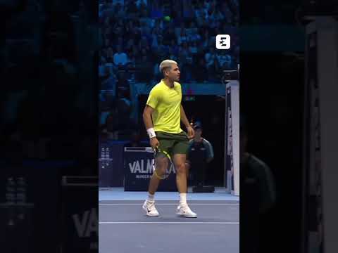 🎾​👏​ Défense parfaite et conclusion impeccable au filet pour Alcaraz #atpfinals #atp #tennis