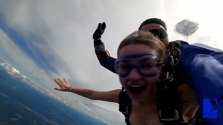 Alyssa Morrison - Skydive Pepperell - www.skyjump....