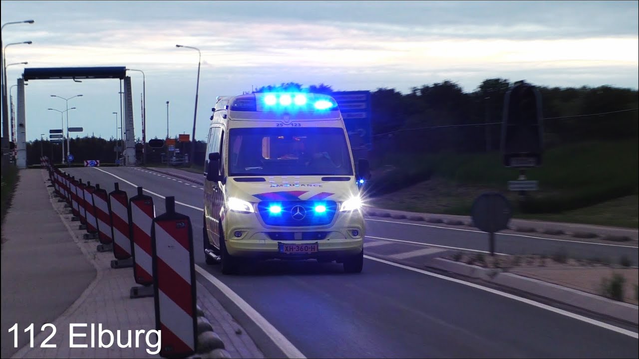 Ambulance + Mobiel Medisch Team met spoed naar en van een MMT inzet in Dronten