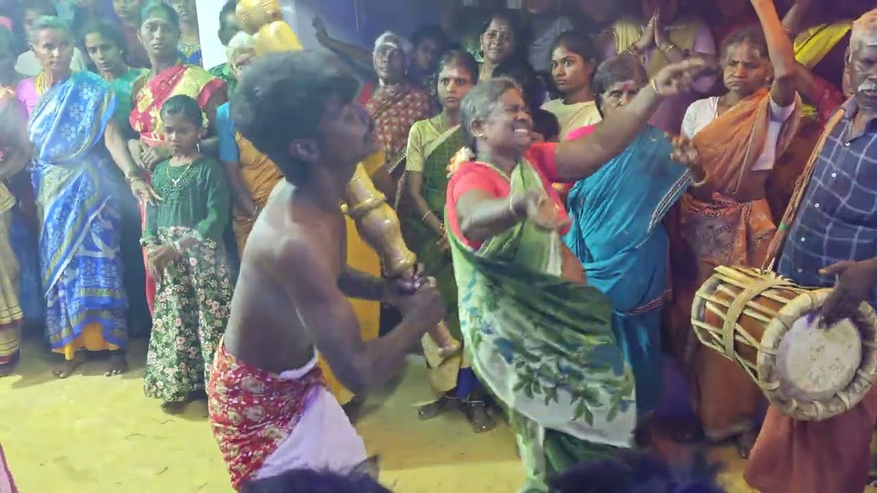 வண்ணாந்துறைப்புதூர் ஊஞ்சமரத்து ஐயன் #சாமிஆட்டம் #tamil #dance #karuppasamy #god #devotional