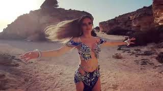 Tari Perut oleh Alba Bermudez - Spanyol [Video Musik Eksklusif] 2022