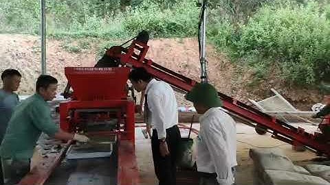 Người ta làm gạch lục giác, Terrazzo khay nhựa như thế nào? | Máy cấp liệu tự động Hồ Hoàn Cầu