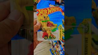 This Hot Wheels Cat Car Brings Good Luck! 🐾 #diecastcars #hotwheels #kitty