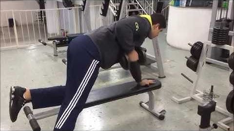 Dorsal Remada Unilateral com Halter