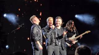 [HD] Part 1 Westlife sings Starlight, Uptown Girl & When You're Looking Like That (Opening songs)
