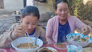 Sawv Ntxov Nyaj Maum Ua Fawm Xeev Khuam Rau Niam Peb Noj