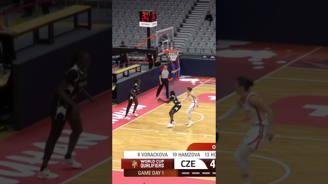 Emma Cechova makes it look effortless 😮‍💨 #FIBAWWC