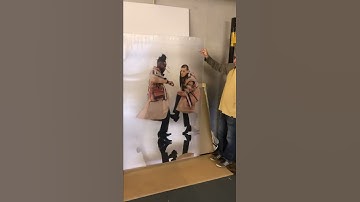 Burberry Lenticular Print