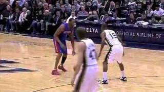 36-Year-Old Ben Wallace One-Handed Dunk On Paul Millsap 6Ft.8, Jan. 3, 2011