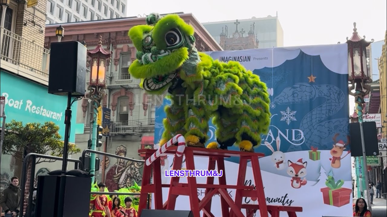 Winter Wonderland Lion Dance Performance in San Francisco Chinatown | LionDanceME | Yau Kung Moon