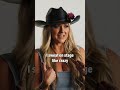THIS IS WEIRD FOR SURE #cma #countrymusic #leahturner