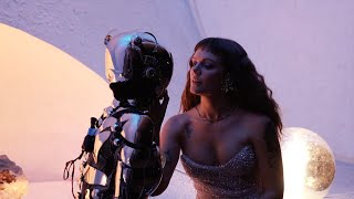 Tove Lo - No One Dies From Love (Behind the Scenes) Resimi