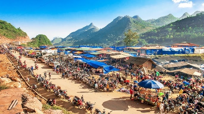 CHỢ PHIÊN BẮC HÀ ĐẦU NĂM ĐÔNG "VỠ TRẬN" - KHÁCH DU LỊCH ...