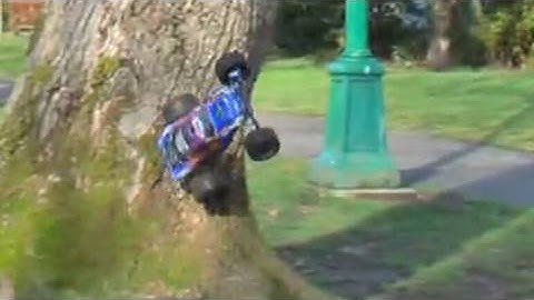 Traxxas Rustler VXL Bashing and Jumping