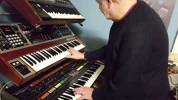 Memory Moog and Jupiter 8 jam