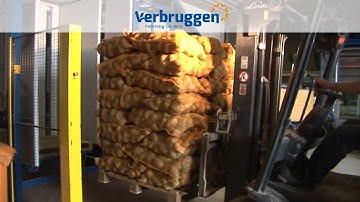 Palletizing | Automatic palletizer machine VPM-7 by Verbruggen | stacking of bags