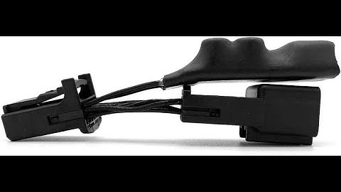 Dongar Mirror power usb installation for a Toyota 12 pin connection for dashcams.