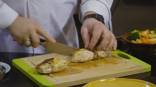 Рецепт куриного филе с начинкой из творога и зелени