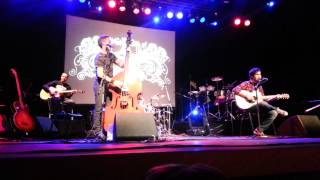 Video thumbnail of "Attaque 77 - Cancion Inutil (Acústico) Mar del Plata 6/7/2013"