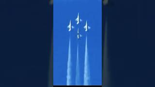 Amazing Thunderbird Maneuvers! #planes #flying #fighterjet