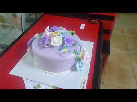 ტორტი ვარდებით და პეპლებით, ტორტები შეკვეთით 593 756 700, \"გრანტის ტორტები\"