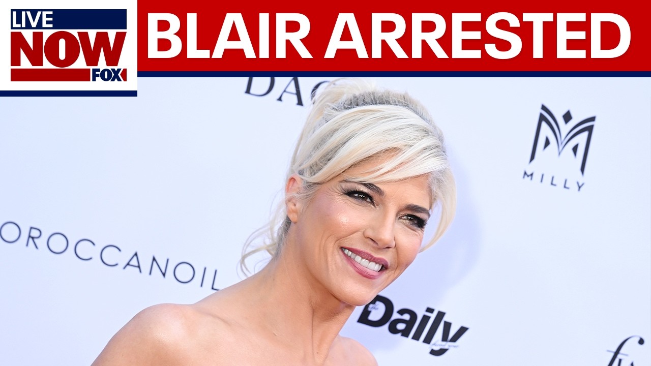 ⁣Selma Blair arrested, allegedly attacks flight crew