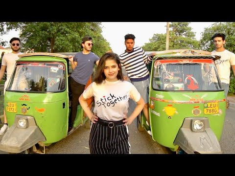 RACING RIKSHAWS IN LAHORE!