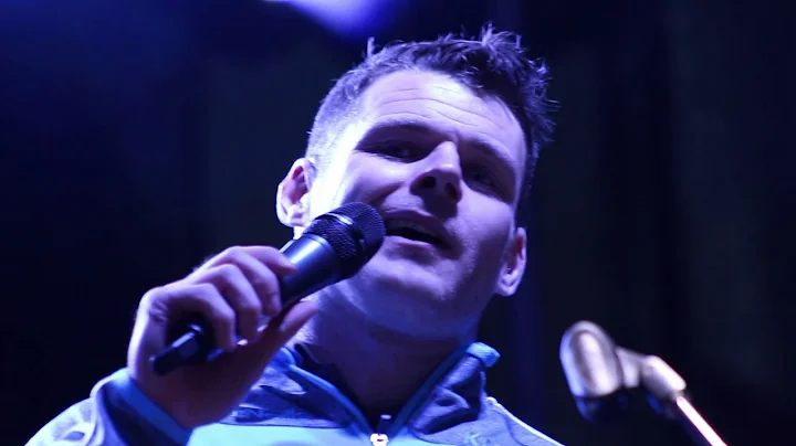 Dublin's Kevin McManamon sings 'The Rare Auld Times'
