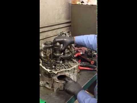 volkswagen-manual-6-speed-transmission-teardown