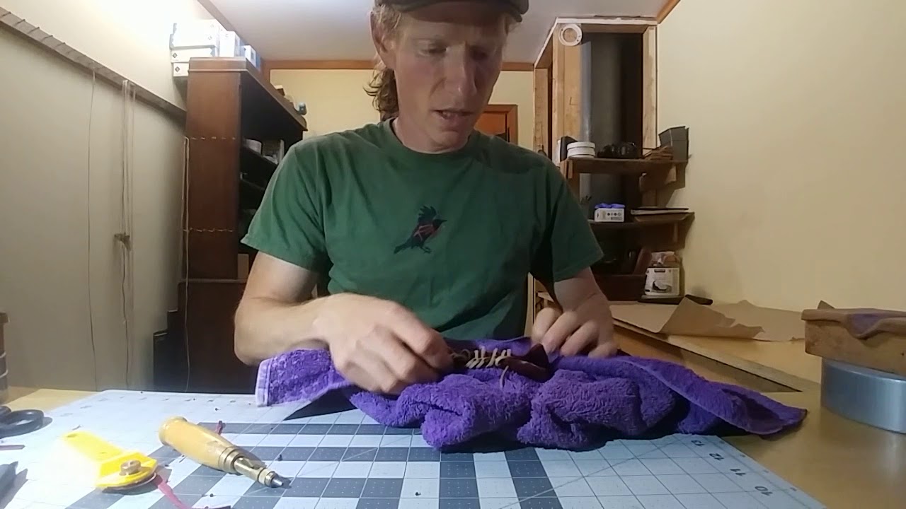 Leather handle wrap on english longbow