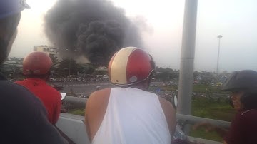 Cháy ở chân cầu vượt quốc lộ 1A và hương lộ 2 ...quận bình tân ngày 17/3/2016