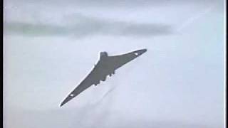 Vulcan Bomber at  RAF Waddington XL426 January 1984