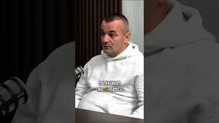 Liječeni Ovisnik Dijeli Svoju Priču O Početcima S Psihoaktivnim Drogama.